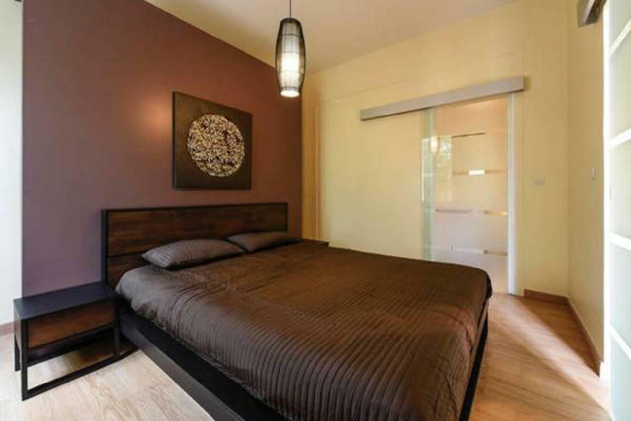 Appartement Le Chateau Merignac  Bagian luar foto