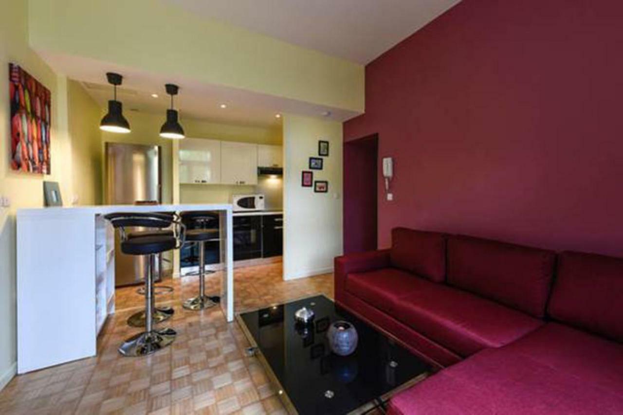 Appartement Le Chateau Merignac  Bagian luar foto